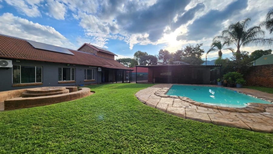 4 Bedroom Property for Sale in Melodie North West